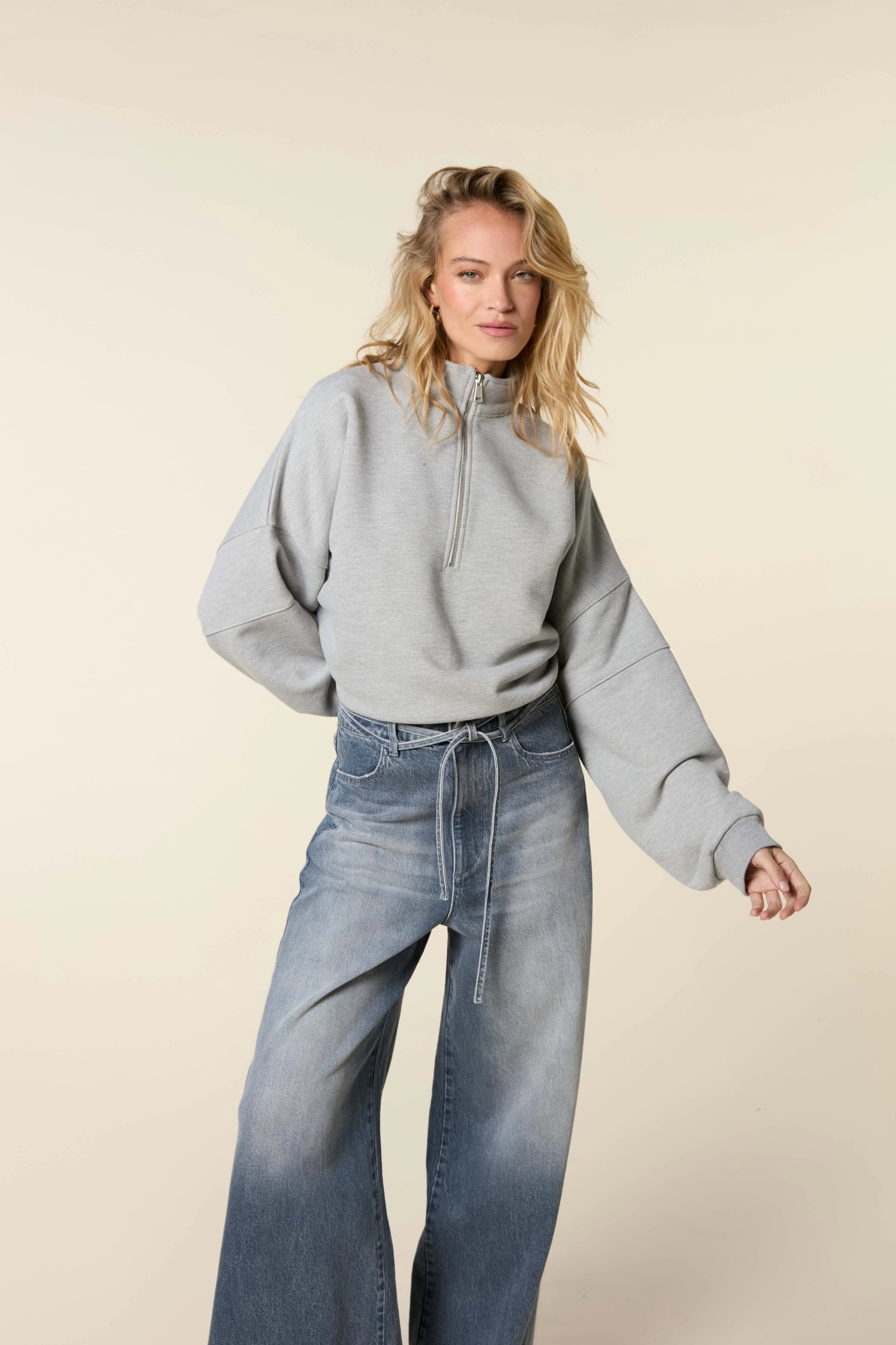 Homage Sweater Grey Zip