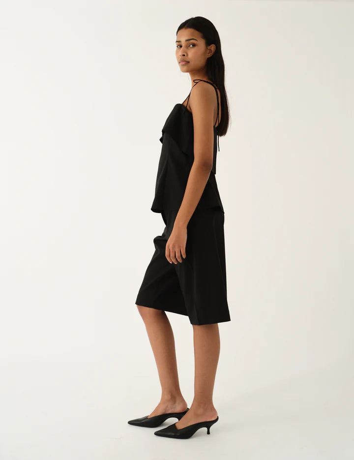 The Garment Grand Shorts