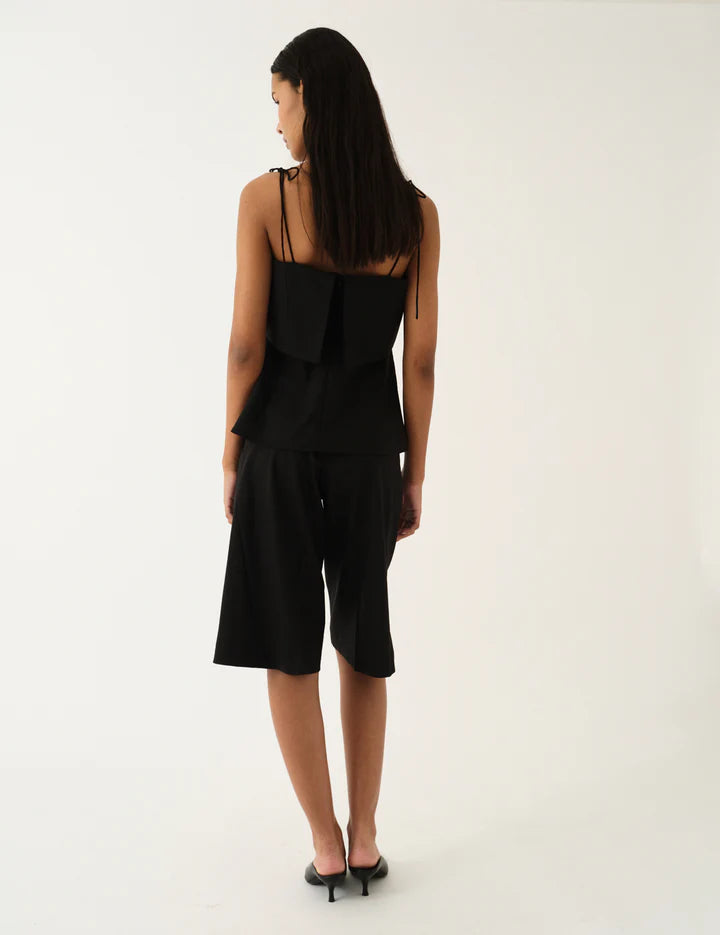 The Garment Grand Shorts
