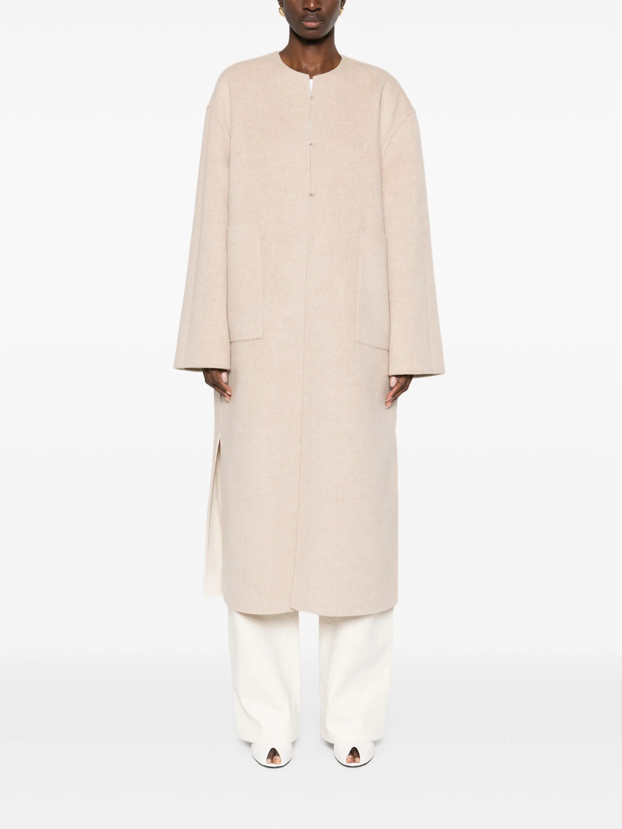 Alicia Audrey Mantel Gabriella