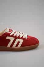 Back70 Shelly Suede Red
