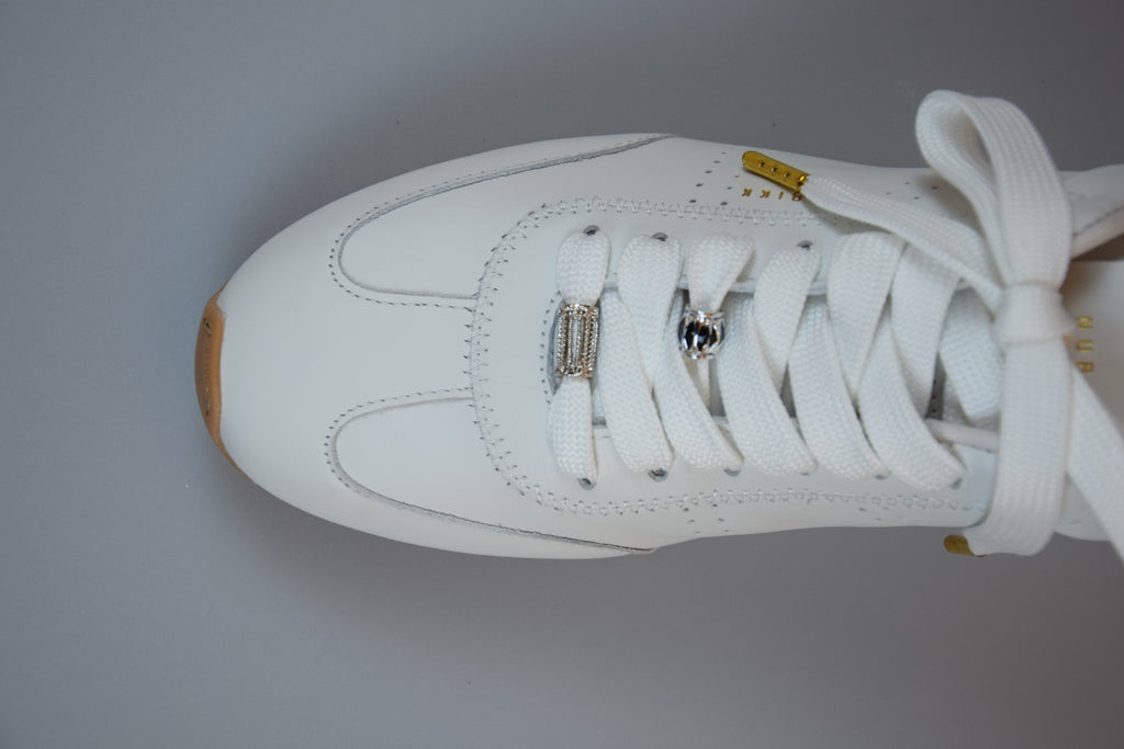 Nubikk Billy Lou White