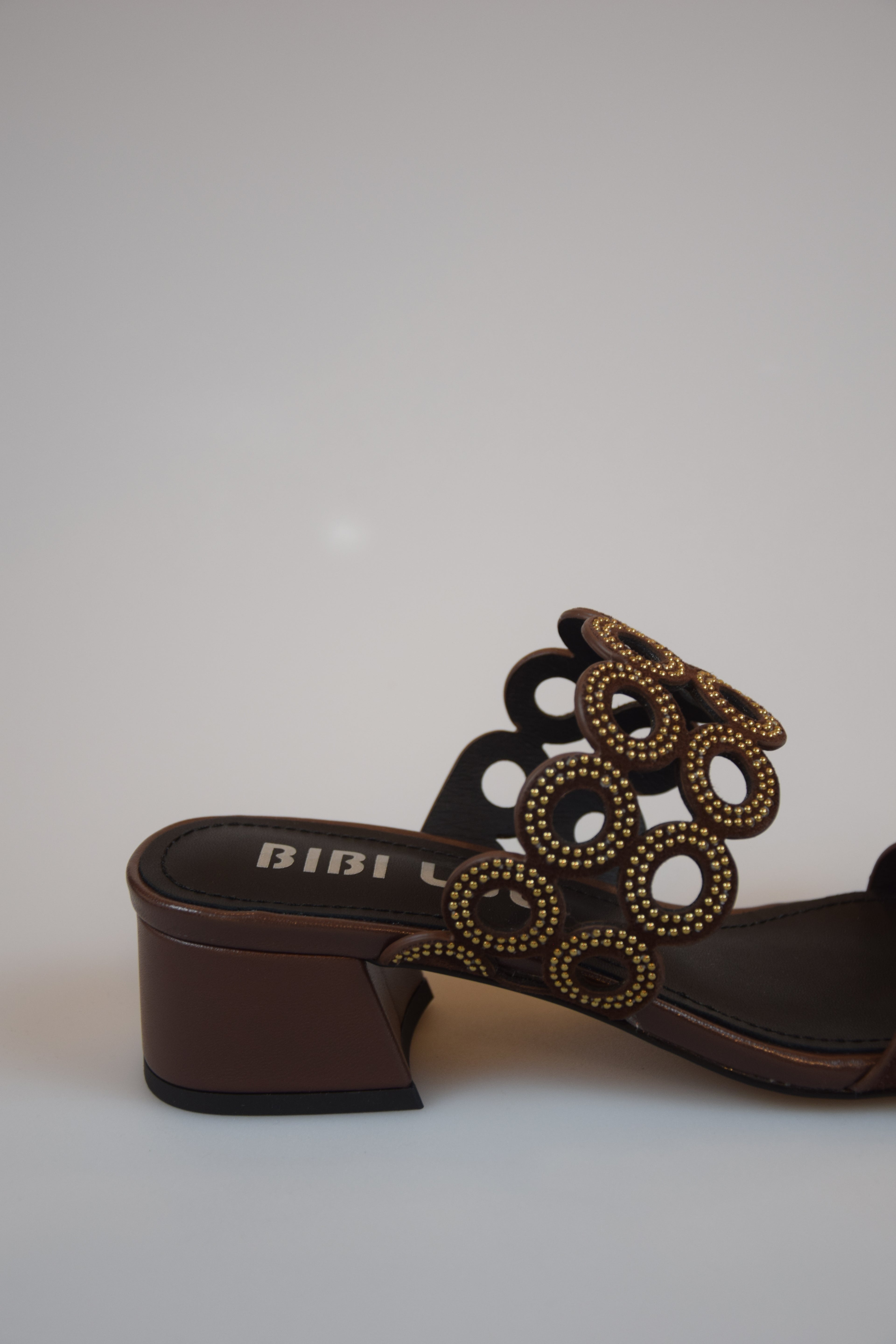 Bibi Lou Mule Barron