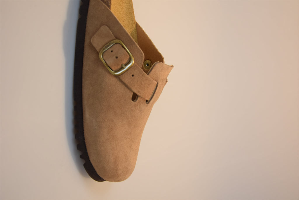 Mule Fae Brown