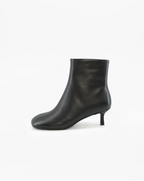 Toral Laars Maggie Black