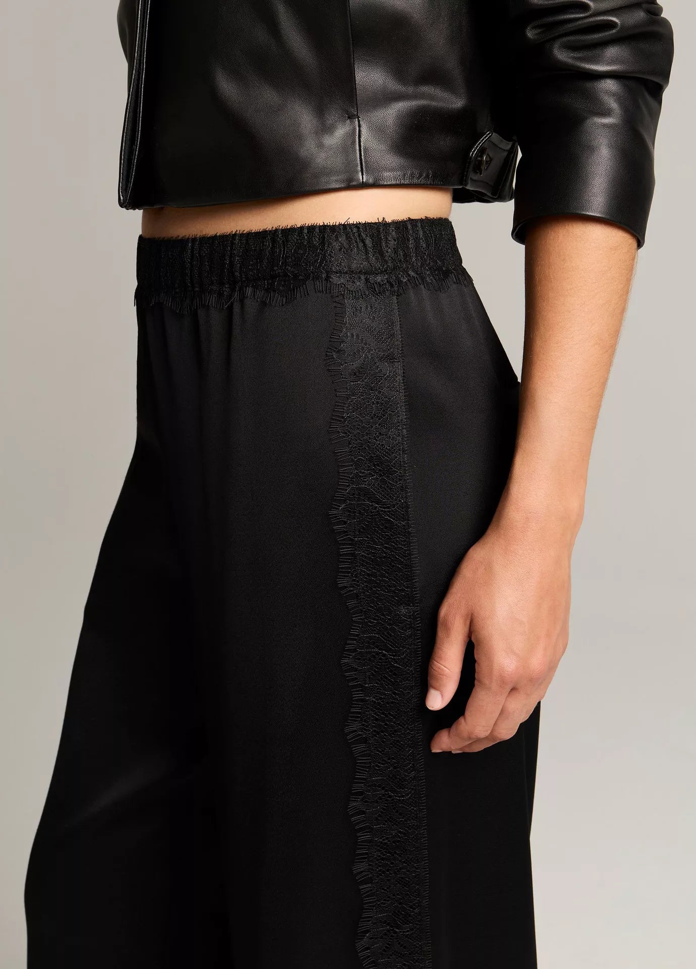 Vince Pantalon Lace Trim Black