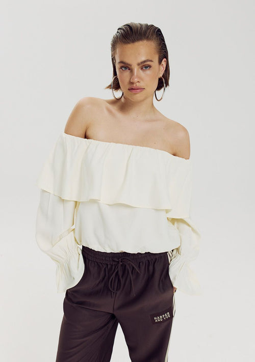 Harper & Yve off-shoulder blouse Fynn